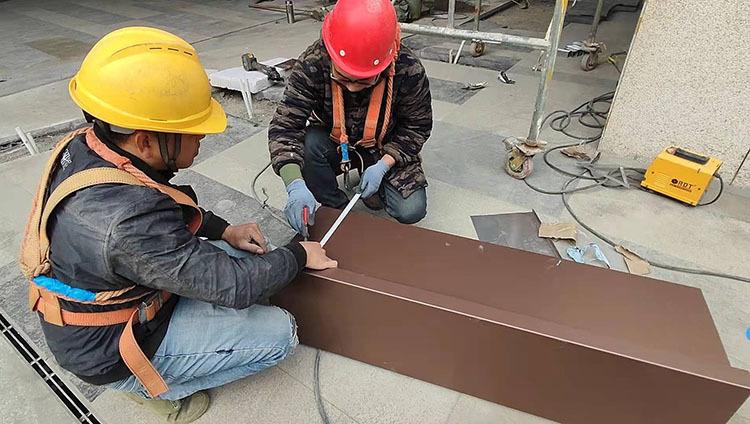 莜歌铝业乐山高新区铝板不锈钢制品玻璃类产品安装项目